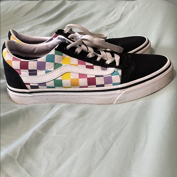 Vans Women’s Colorful Checkered Rainbow Lace-Up Sneakers Size 8.5 - Picture 3 of 10